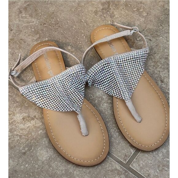Madden Girl Saandie Rhinestone Sandal Split Toe Slingback Womens Size 7.5 - Picture 4 of 7